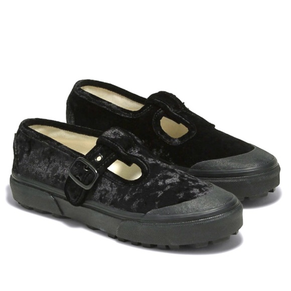 Vans Crushed Velvet Mary Jane Sneaker - Picture 1 of 9